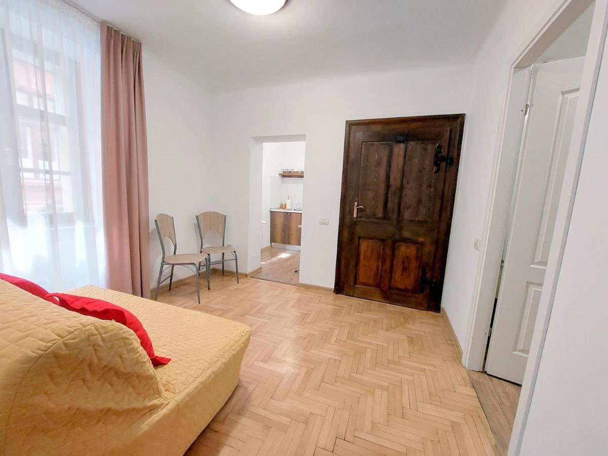 Appartamento Casa Roth Braşov Esterno foto