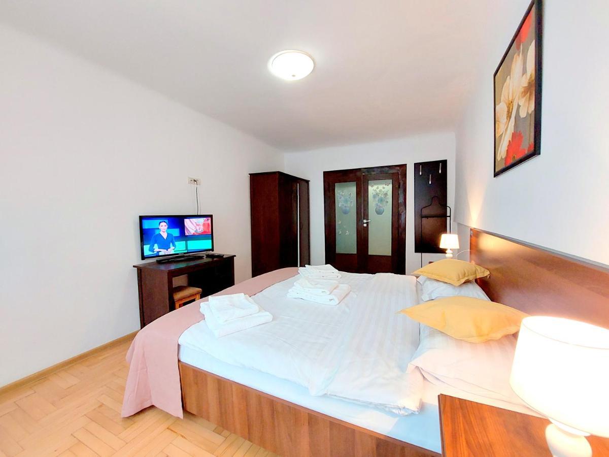 Appartamento Casa Roth Braşov Esterno foto