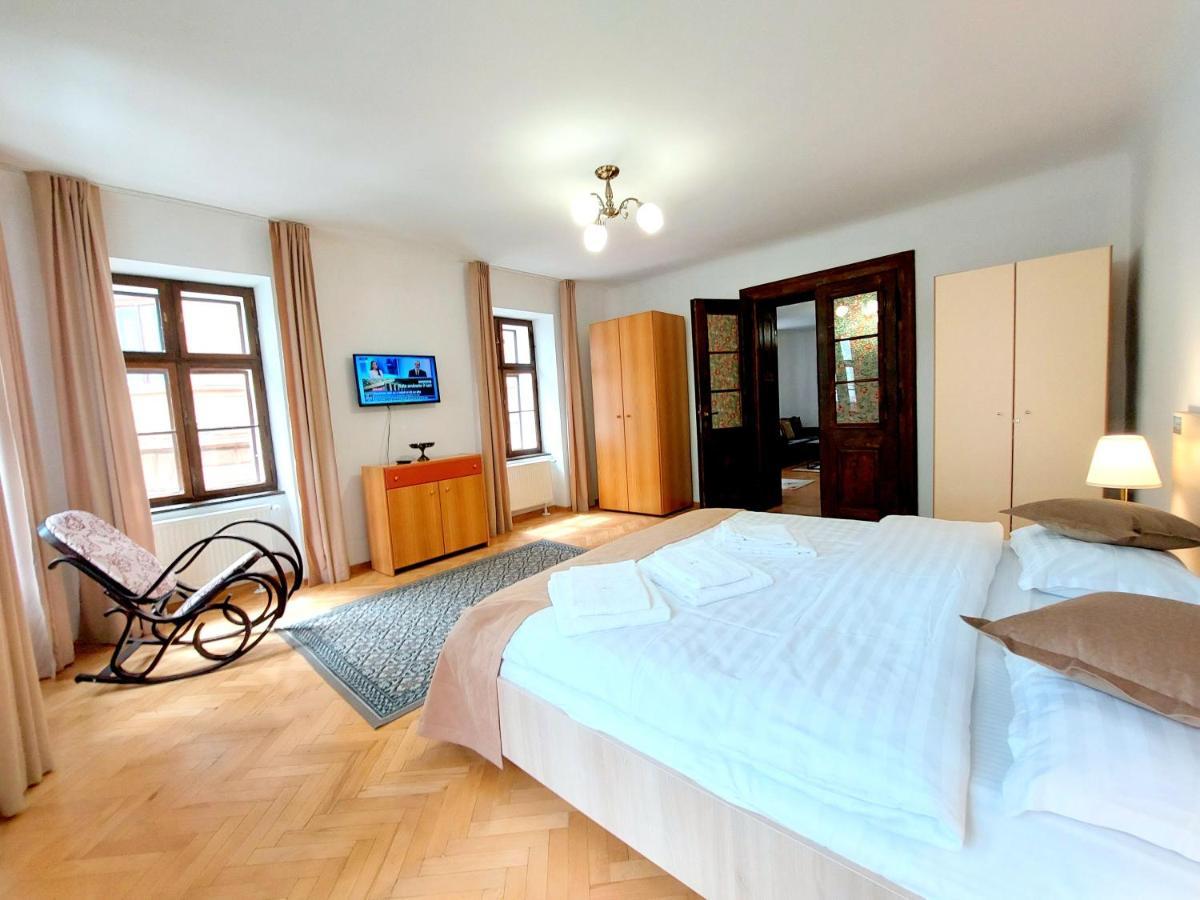 Appartamento Casa Roth Braşov Esterno foto