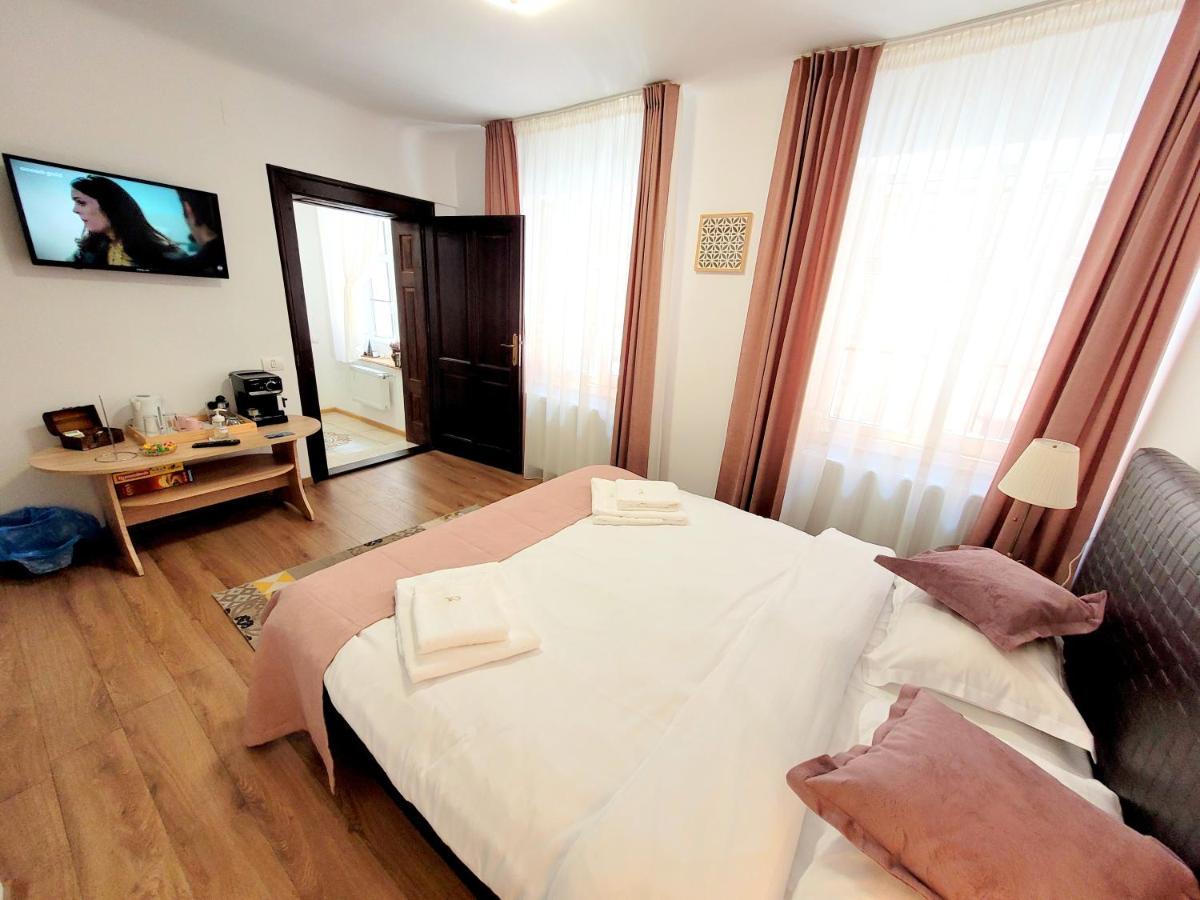Appartamento Casa Roth Braşov Esterno foto